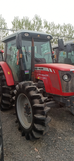 مستعملة عالية الكفاءة Massey Ferguson 110HP 1104 جرار