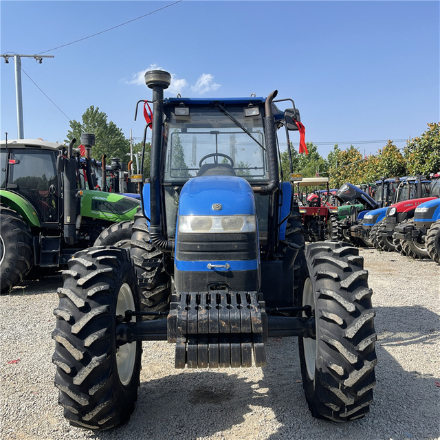 120HP تستخدم New Holland 1204 جرار 4WD مع كابينة